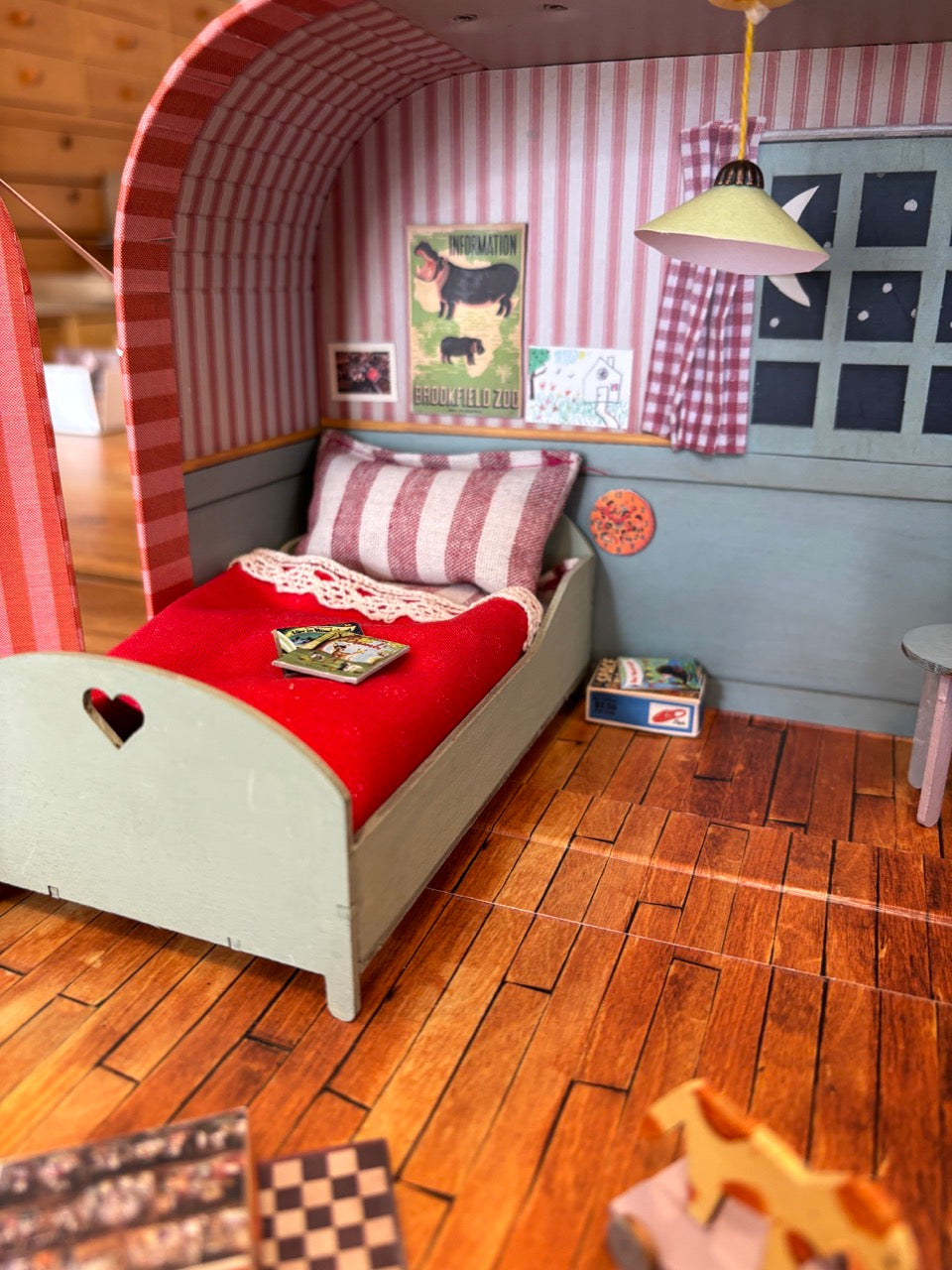 Sam & Julia Mouse Mansion to Go Kids' Bedroom