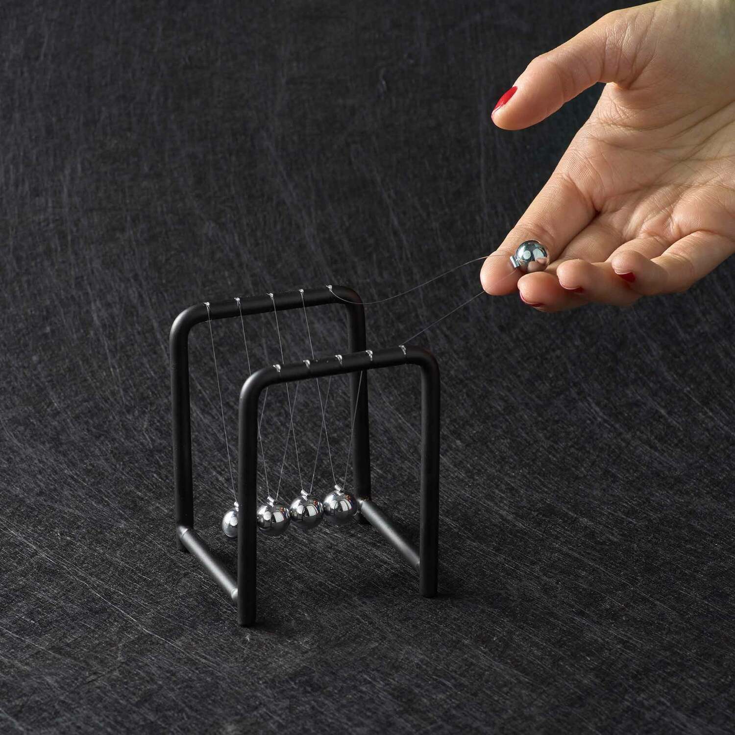 Newtons Cradle 9cm